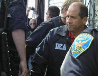 DEA and SFPD dispensary raid, May 2008 (courtesy Bay Area Indymedia)